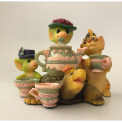 Tea And Gossip Pocket Dragon - Boxed - Collectors Special 2001/2002 - Musgrave Whimsical World Of Pocket Dragons - 2000
