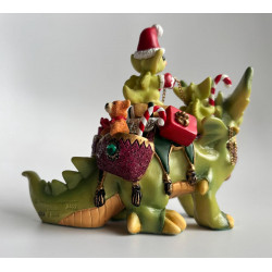 Special Delivery Pocket Dragon - Hand Made In 2002 - Real Musgrave - Worldwide Limited Edition of 2772/5000 -Whimsical World