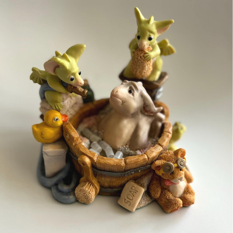 Bathing The Gargoyle Pocket Dragon - Worldwide Limited Edition of 3500 - Hand Made in 1997 - Real Musgrave