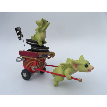 Go! Go! Getaway Cart Pocket Dragon by Real Musgrave Limited Edition - 2004-2005 with medallion cookie