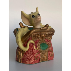 Percy The Pocket Dragon - The Perfect Gift For Those Of Us Who Like To Take Our Little Pets Out In Our Handbags !  ( or purses! ) 1992