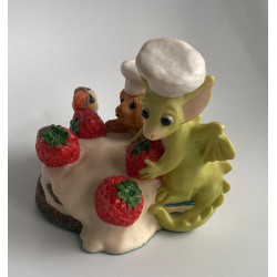 Chocolate Raspberry Avalanche Surprise Pocket Dragon - Whimsical World  - Collector's Special Edition 1999/2000